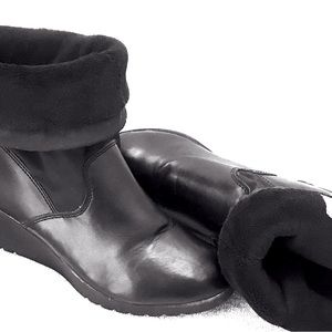 Puff mid length wedge boot